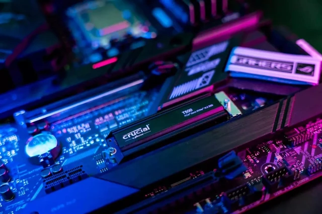 Những yếu tố nào góp phần vào sự tăng giá của ổ SSD?