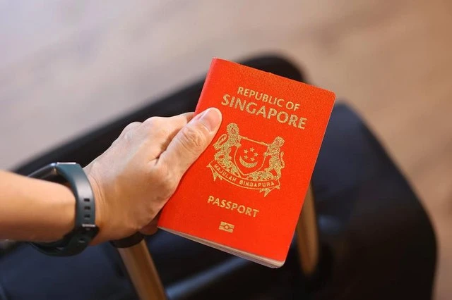 Hộ chiếu quyền lực nhất thế giới không phải đến từ Nhật hay Mỹ
