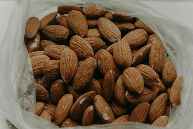 Những loại thực phẩm nên và không nên tiêu thụ khi bị tiểu đường.