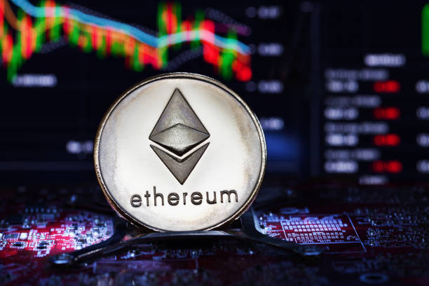 Ethereum vượt 4000 USD, staking trở thành xu hướng đầu tư dài hạn
