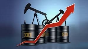 Giá dầu tiếp tục tăng trong ngày 3/4